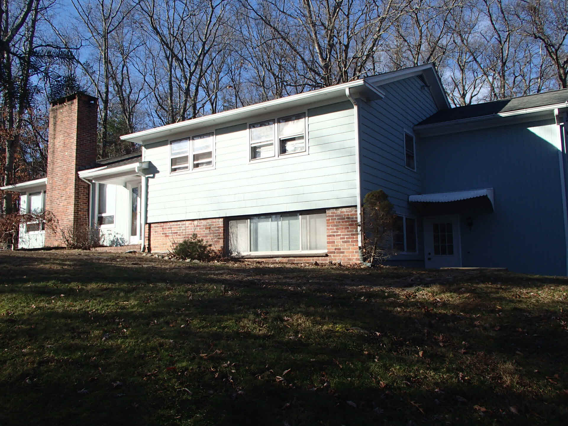 Building photograph for 58 CEDAR HILL RD